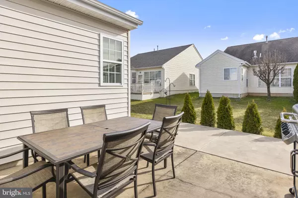 Warwick, PA 18974,906 LAURENS LN