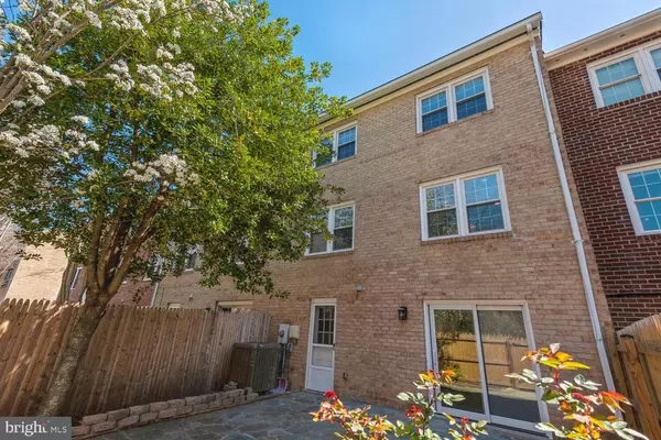 Alexandria, VA 22312,4638 LINMAR CT