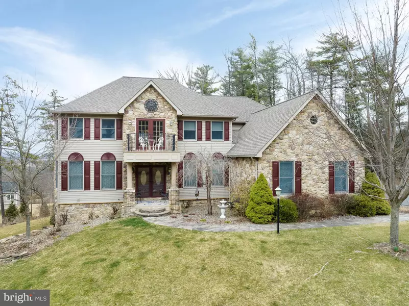 171 TREETOPS DR, State College, PA 16801