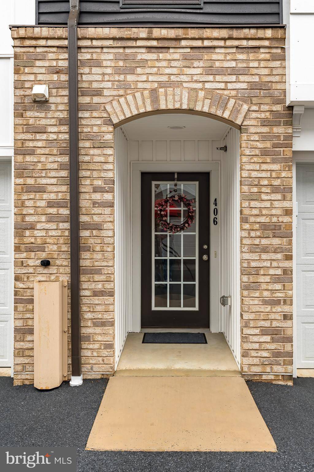 Lancaster, PA 17601,406 MAYER PL