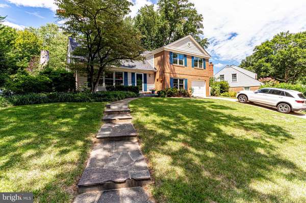 8201 TOLL HOUSE RD, Annandale, VA 22003