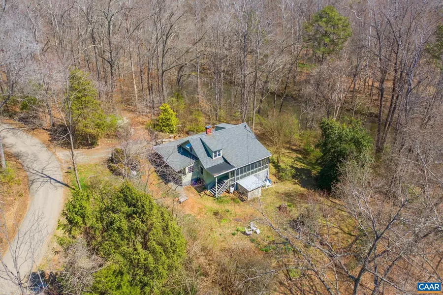 305 RIVERSIDE DR, Schuyler, VA 22969