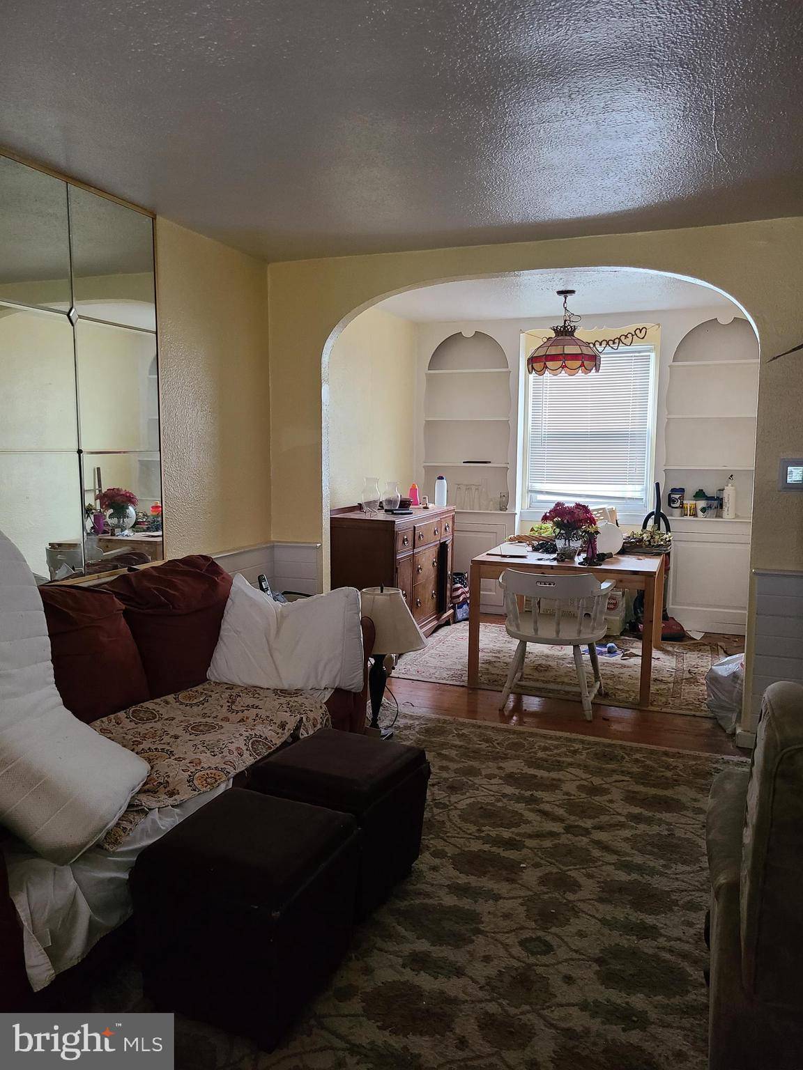 Upper Darby, PA 19082,328 SPRINGTON RD