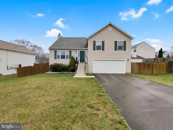 15 PEMBROKE LN, Stafford, VA 22554