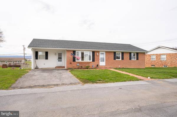 30 MADERA DR, Martinsburg, WV 25405