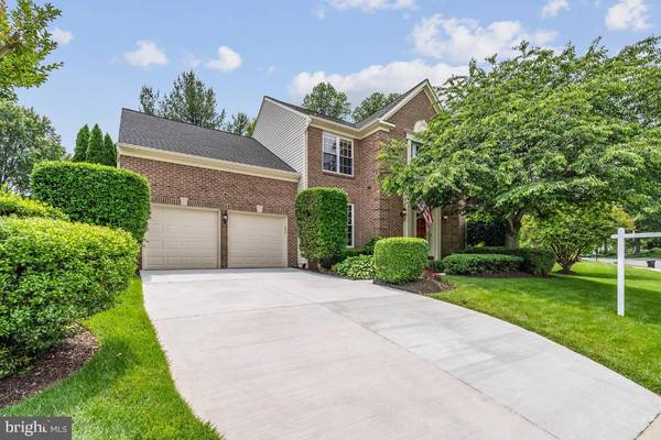 9379 BRAYMORE CIR, Fairfax Station, VA 22039