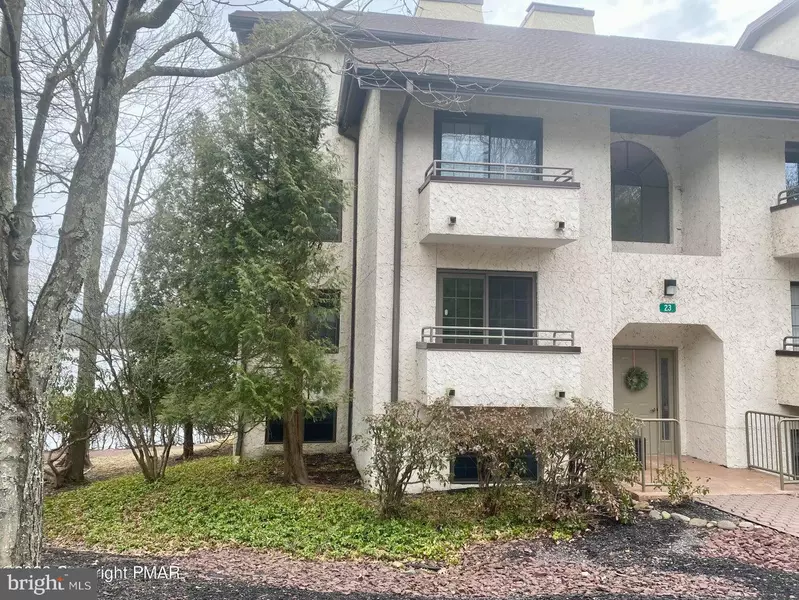 23 MIDLAKE DR #101, Lake Harmony, PA 18624