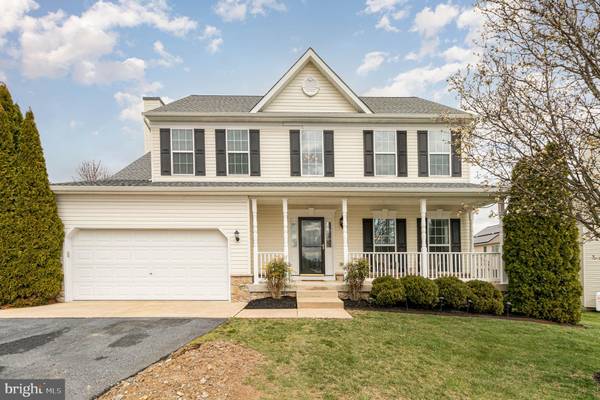 102 EVERGREEN CIR, Dillsburg, PA 17019