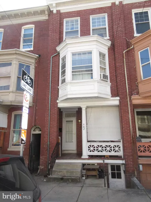 482 W KING ST, York, PA 17401