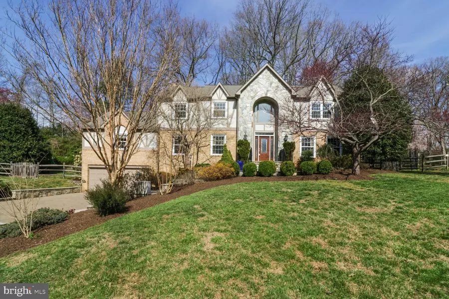 2905 TAJ DR, Oakton, VA 22124