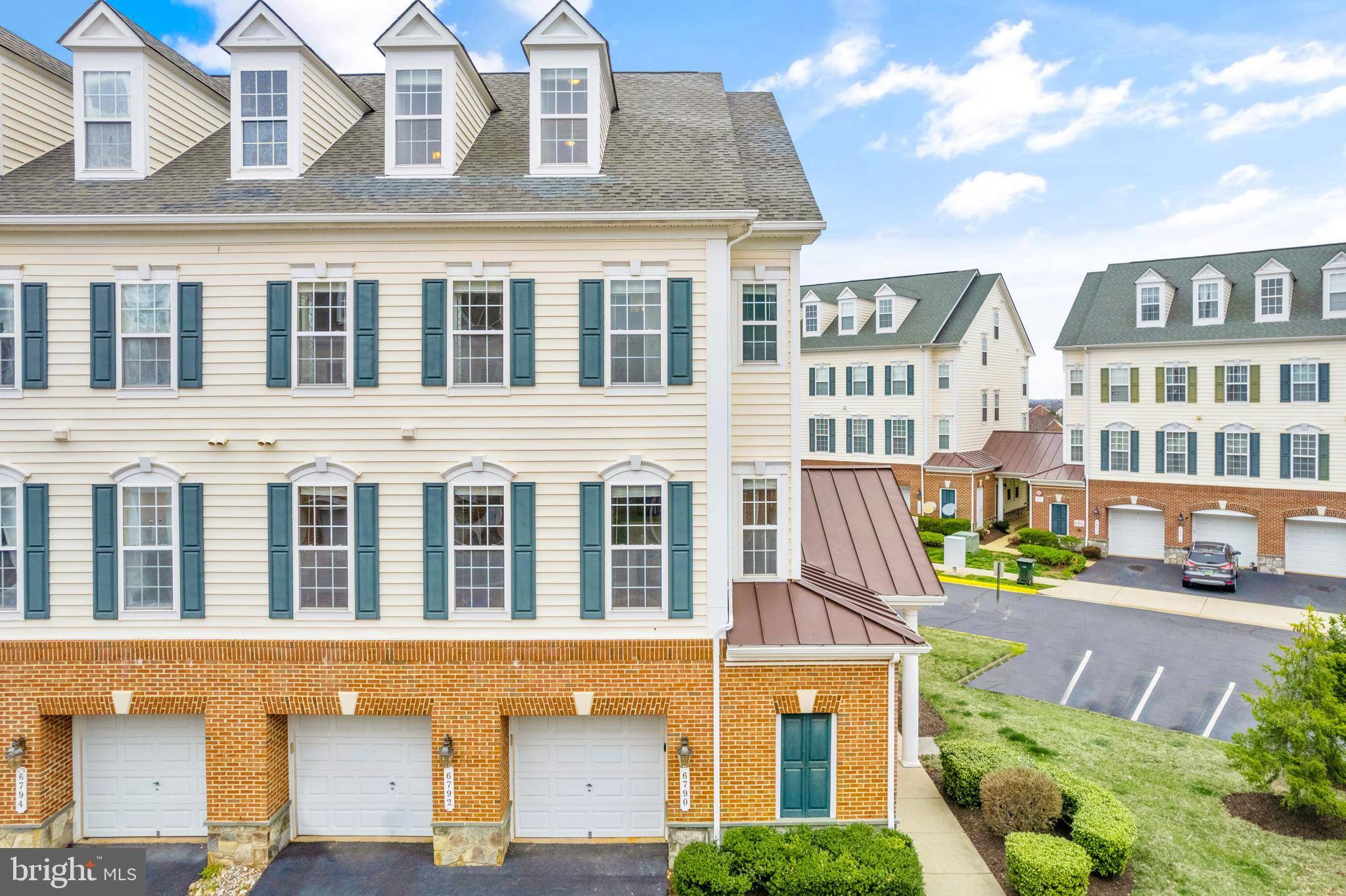 Gainesville, VA 20155,6790 HAMPTON BAY LN #464