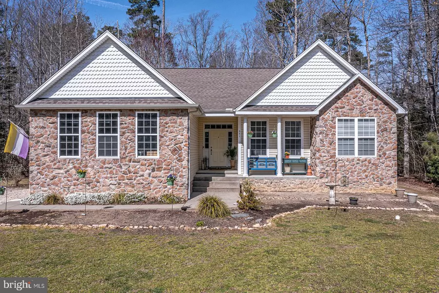 641 SOUTHGATE DR, Heathsville, VA 22473