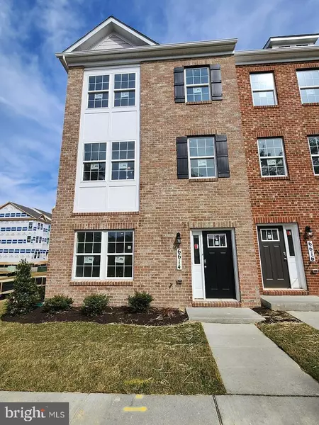 8807 DRAGONHEAD WAY, Clinton, MD 20735