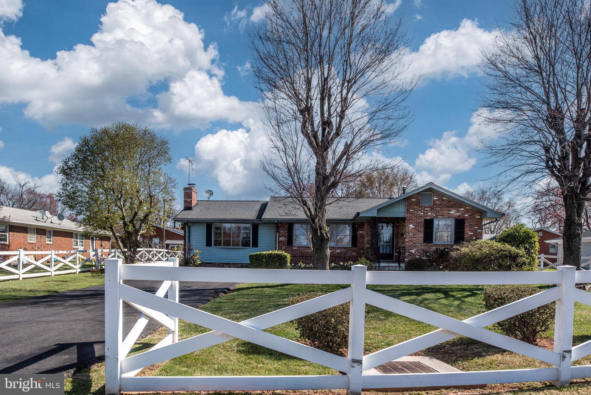 Manassas, VA 20110,9903 S GRANT AVE
