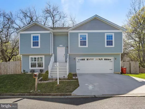 162 VILLAGE CIR, Harpers Ferry, WV 25425