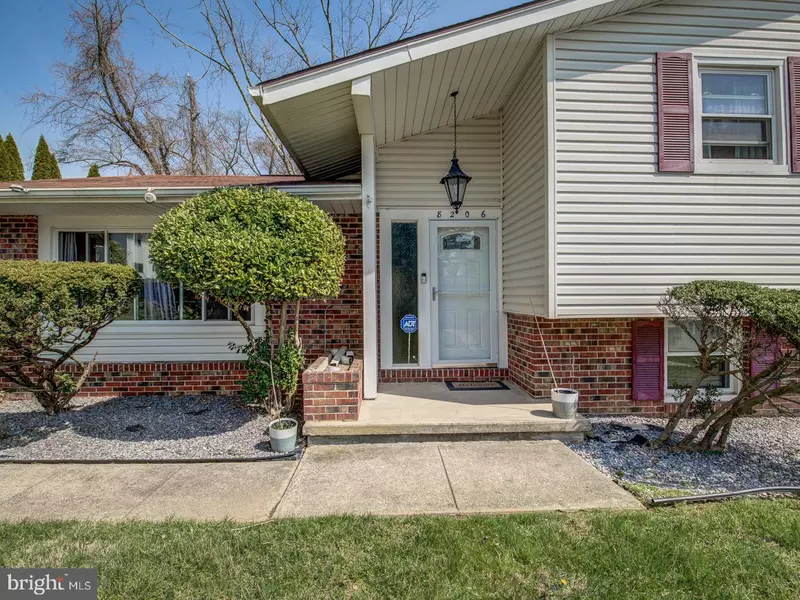 8206 AUTRIM LN, Pikesville, MD 21208