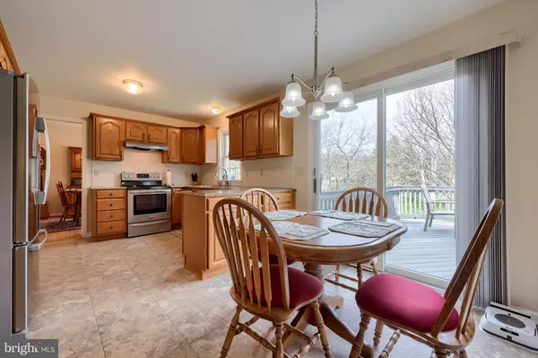 Lancaster, PA 17603,1063 HEARTHSTONE RD