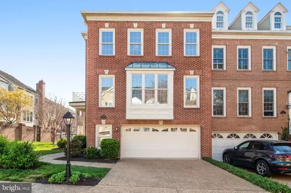 10419 BRECKINRIDGE LN, Fairfax, VA 22030