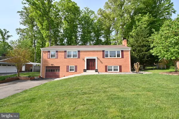 18416 CABIN RD, Triangle, VA 22172