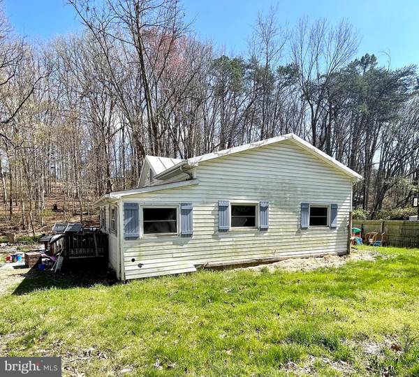 1294 E MAIN ST, Stanley, VA 22851