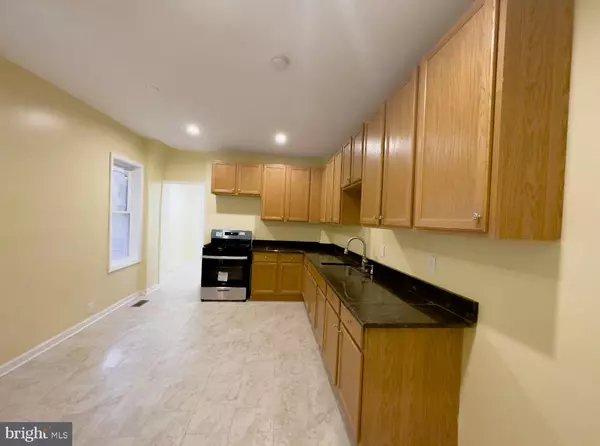 1732 E STATE ST, Hamilton, NJ 08609