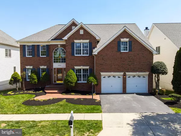 25964 DONOVAN DR, Chantilly, VA 20152