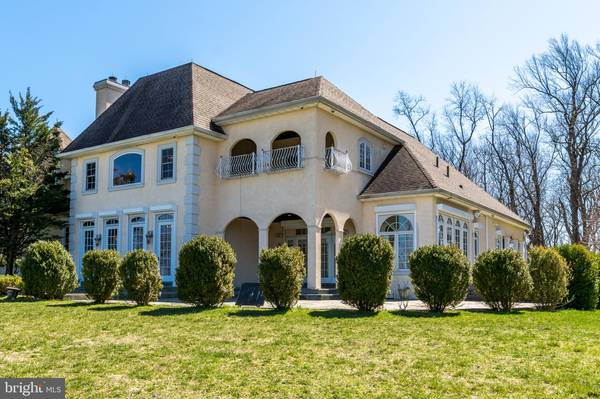 65 CRUSHER RD, Hopewell, NJ 08525