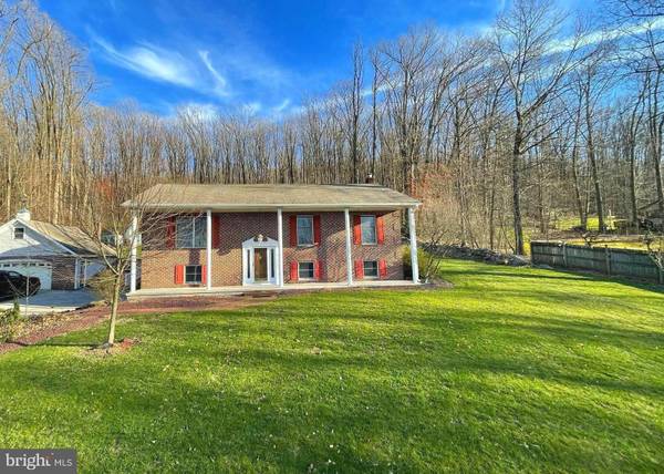 297 RACE TRACK RD, Hanover, PA 17331