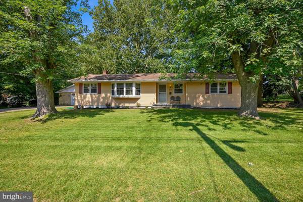 412 MYRTLE AVE, Lindenwold, NJ 08021