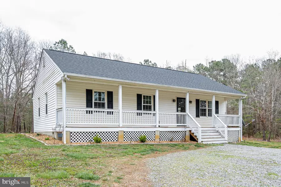 181 WHISPERING PINE LN, Bumpass, VA 23024