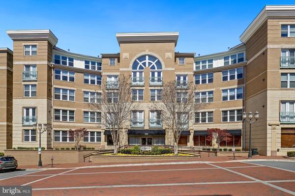 12000 MARKET ST #T80, Reston, VA 20190