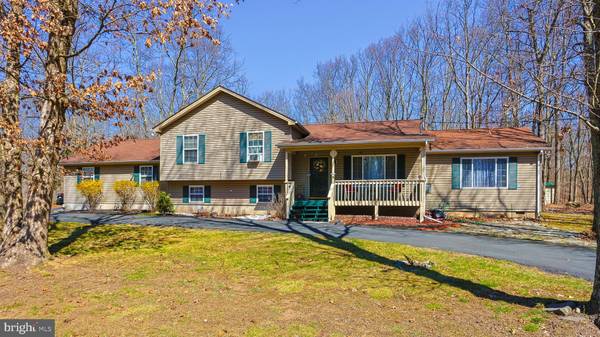 179 TIMBER HILL RD, Henryville, PA 18332