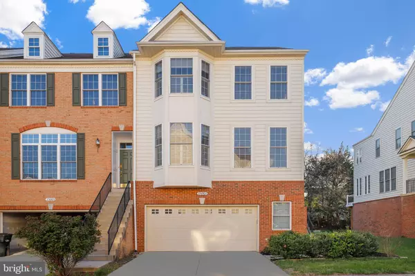 25263 NESTING SQ, Chantilly, VA 20152