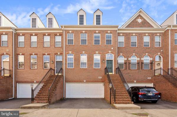 2470 SILK CT, Herndon, VA 20171