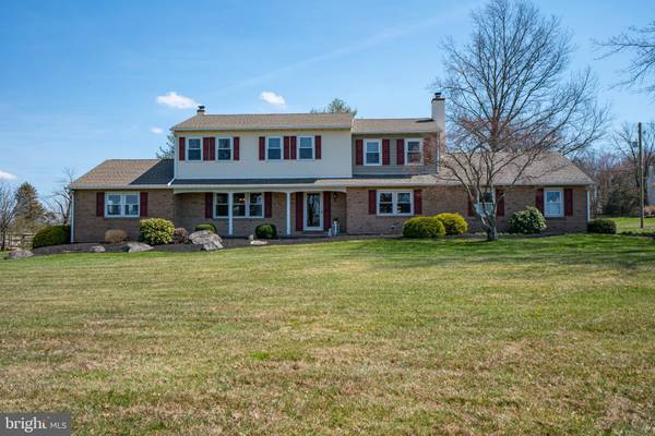 1031 KEYSTONE DR, Sellersville, PA 18960