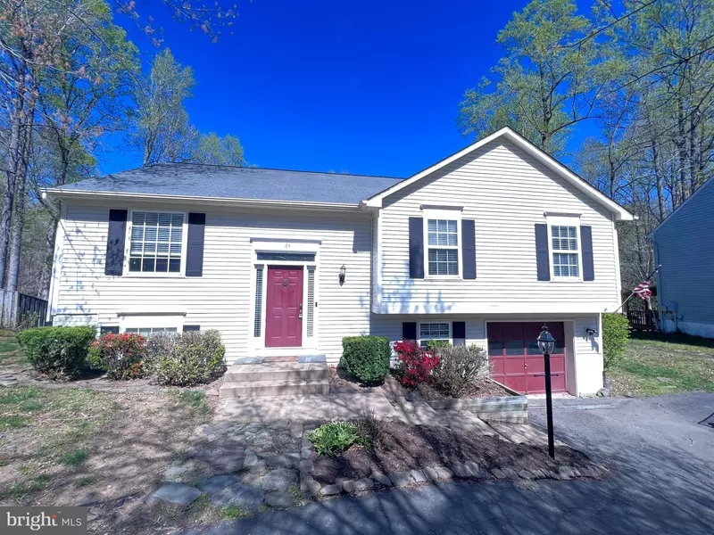 24 PLUMOSA DR, Fredericksburg, VA 22405