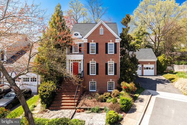 1261 DARTMOUTH CT, Alexandria, VA 22314