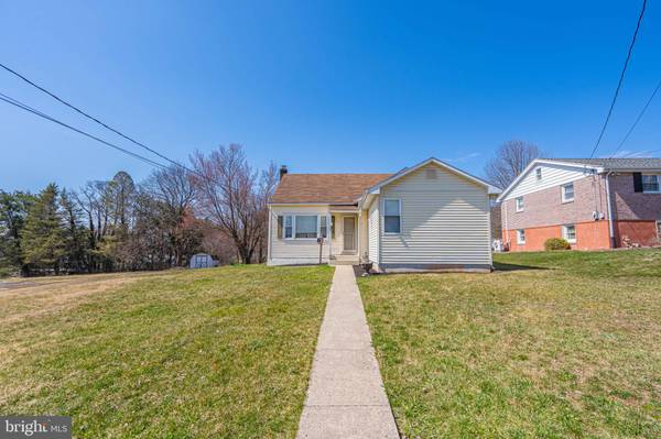 424 N 10TH ST, Lehighton, PA 18235