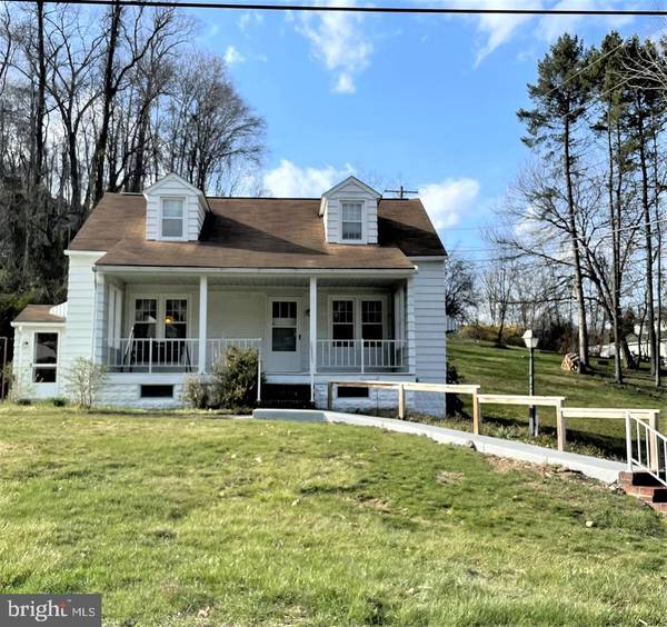 8 WOODBINE ROAD, Lewistown, PA 17044