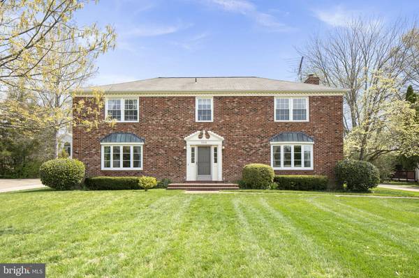 9338 MOUNT VERNON CIR, Alexandria, VA 22309