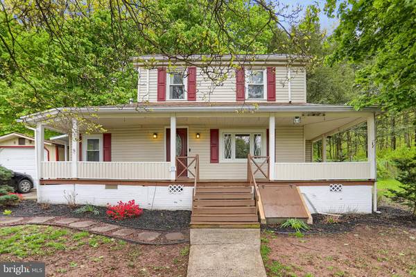 22 DELL RD, Hegins, PA 17938