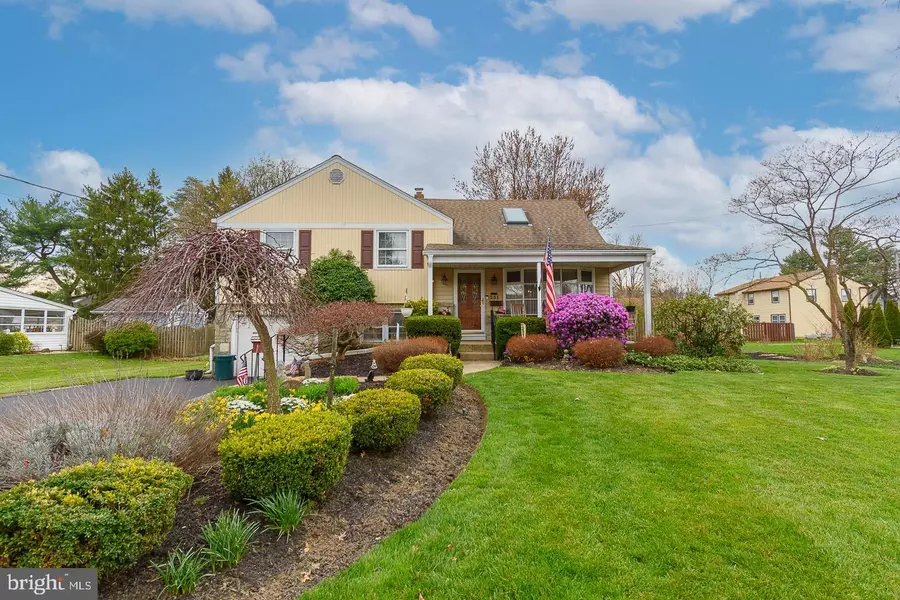 251 CRESTVIEW RD, Hatboro, PA 19040