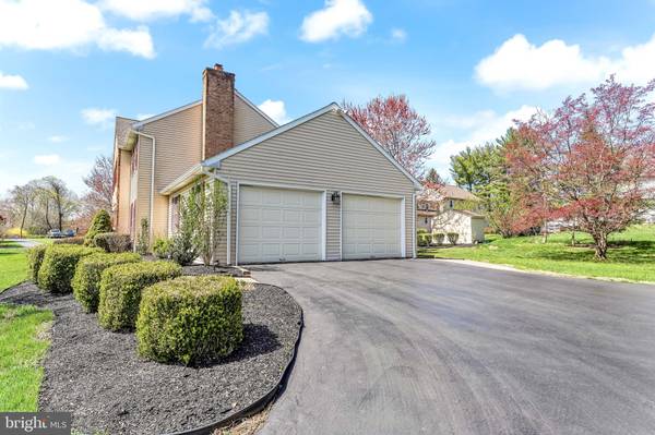 Newtown Square, PA 19073,1 CLEARBROOK RD