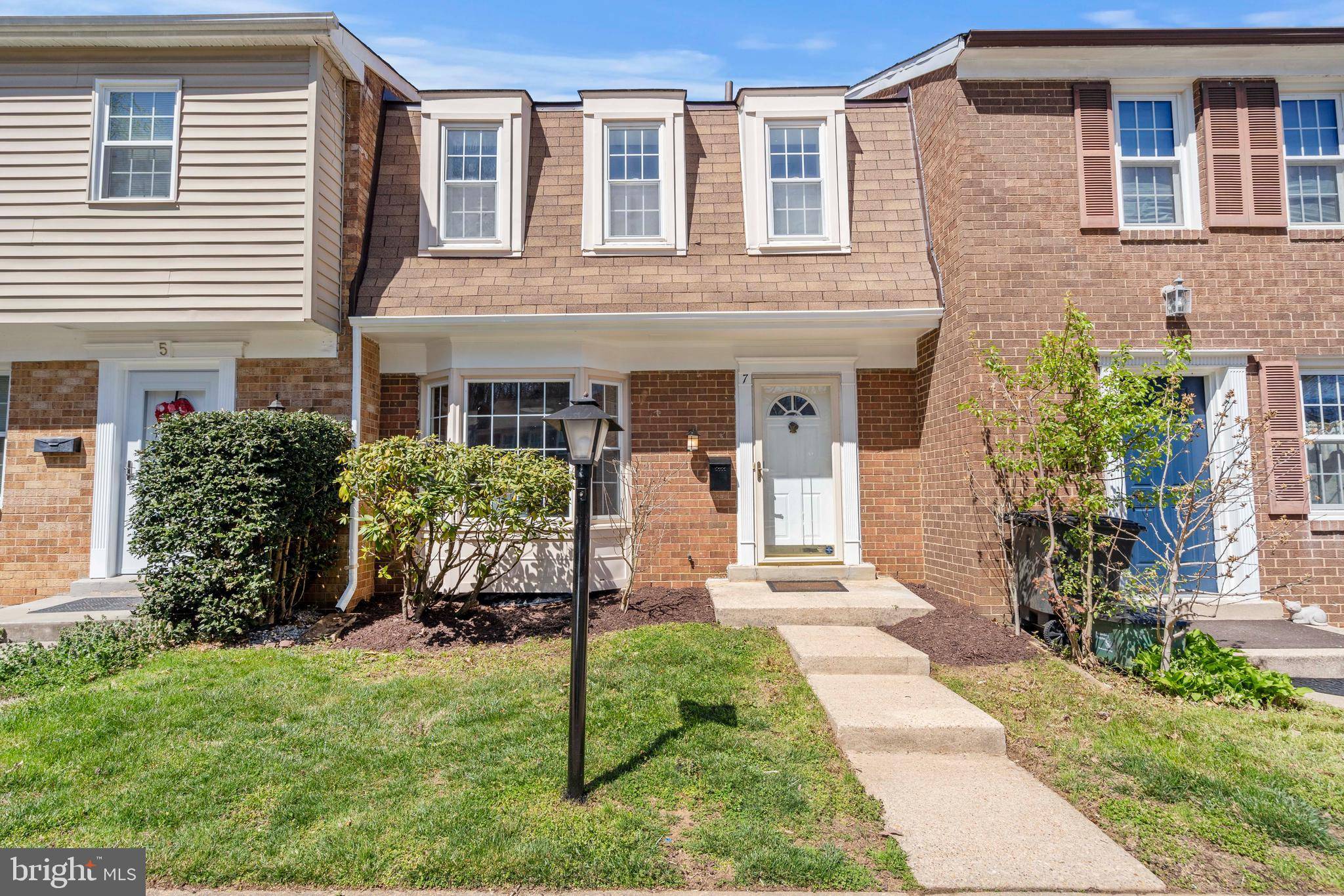 7 HIBISCUS CT #2-4, Gaithersburg, MD 20878