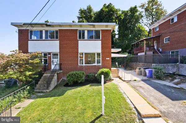 5006 8TH RD S, Arlington, VA 22204