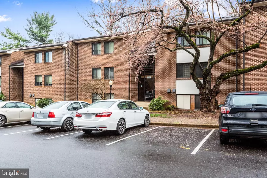 1412 NORTHGATE SQ #12/1B, Reston, VA 20190