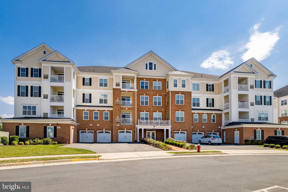 Ashburn, VA 20147,44605 YORK CREST TER #407