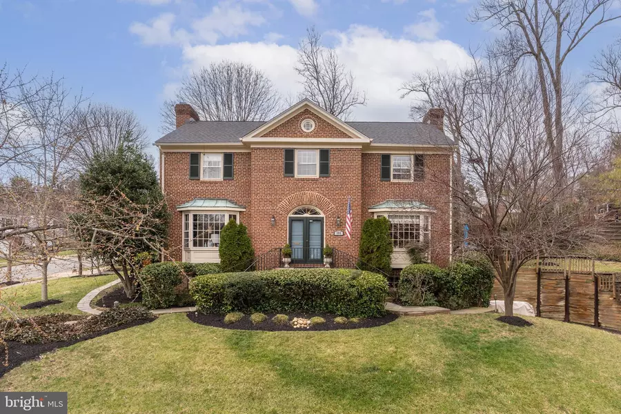 500 CANTERBURY LN, Alexandria, VA 22314