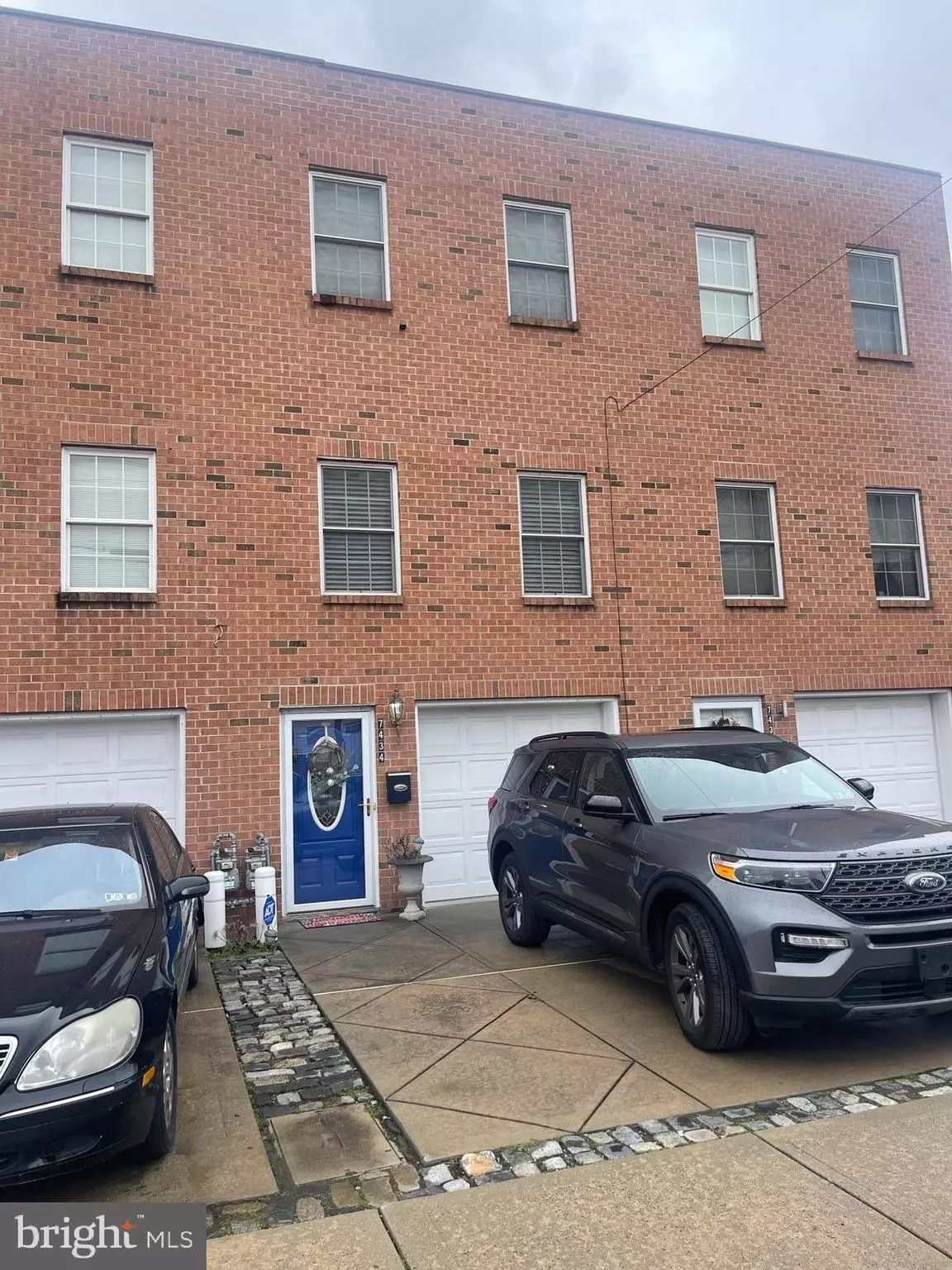 Philadelphia, PA 19153,7434 BUIST AVE