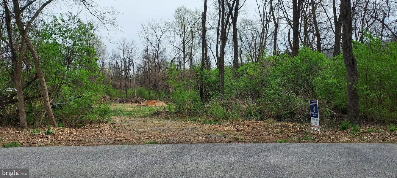 W RIDGE RD, Dillsburg, PA 17019
